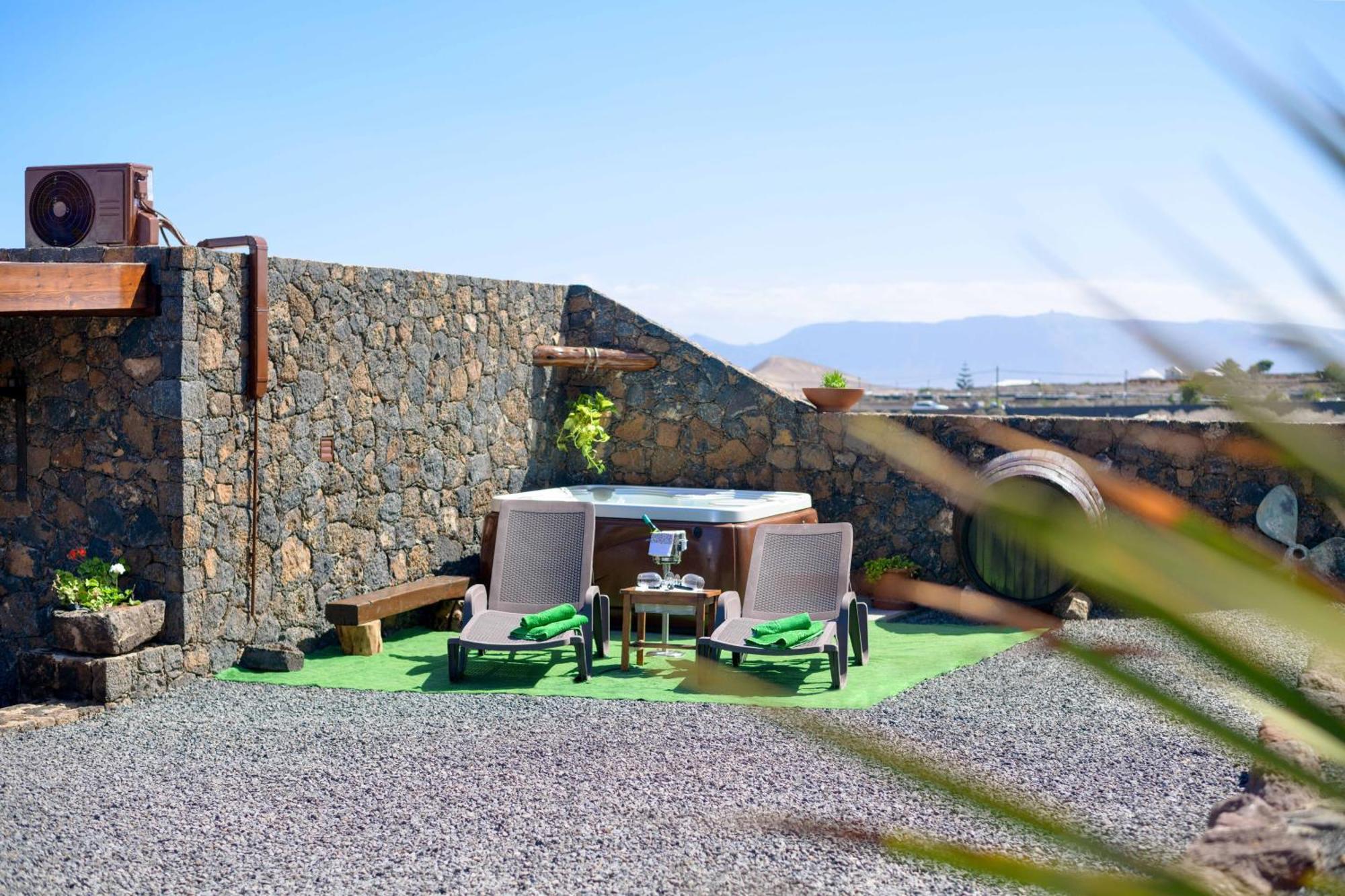 Apartamento Los 4 Nobles Tinajo Exterior foto