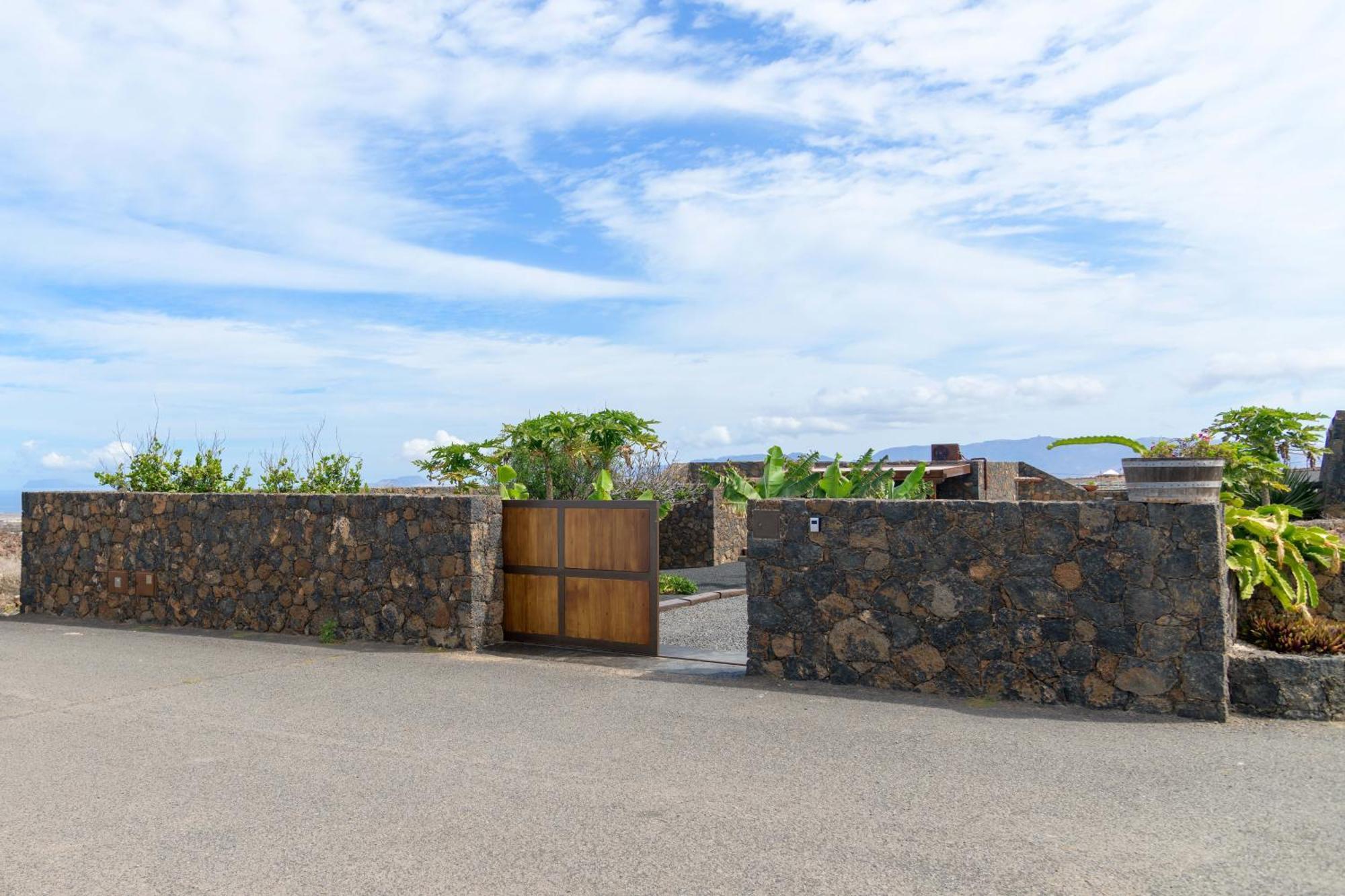 Apartamento Los 4 Nobles Tinajo Exterior foto